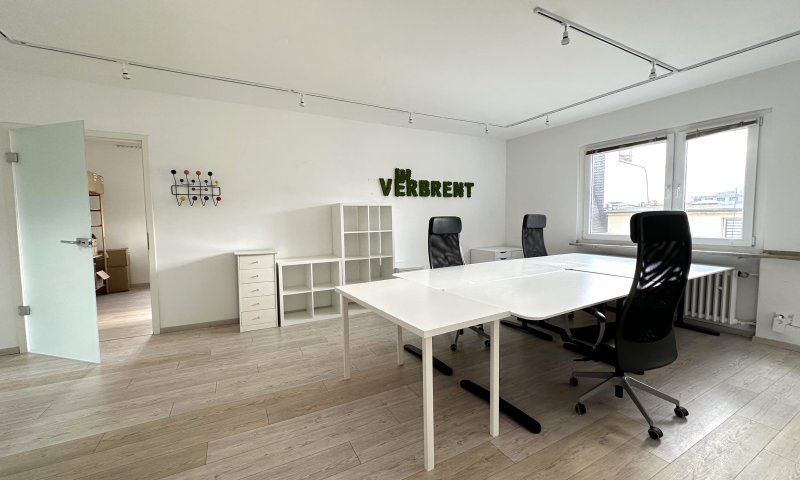 Zentrales und preiswertes Büro in Domnähe