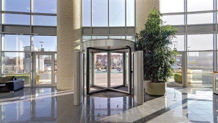 Repräsentative Büroflächen im ABC-Tower zu vermieten