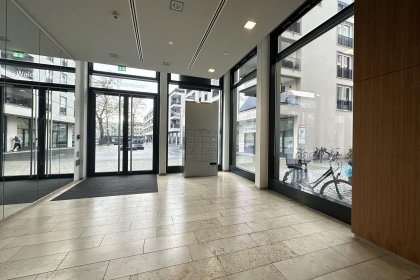 Foyer2 (Copy)