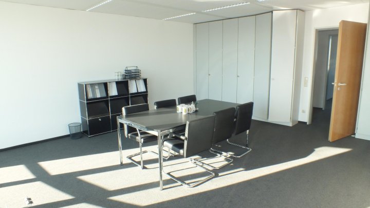 Moderne Bürofläche im Kölner Süden mit guter Autobahnanbindung