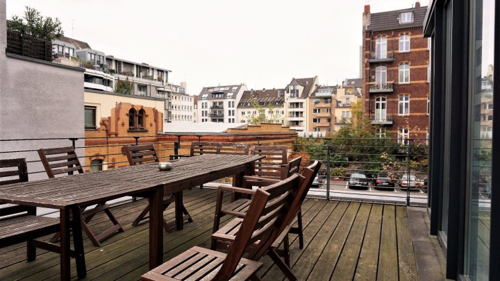Moderne Bürofläche mit Terrasse mitten im Kölner Zentrum