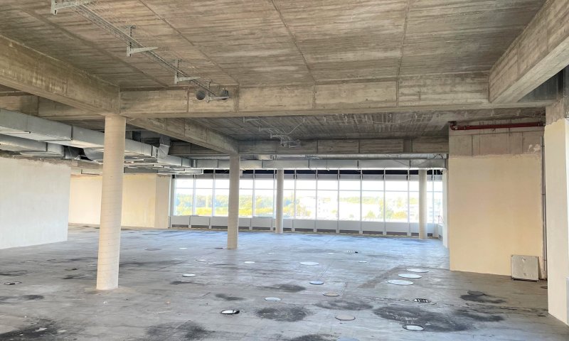 Hochwertiges Büro mit Glas und Kühlung
