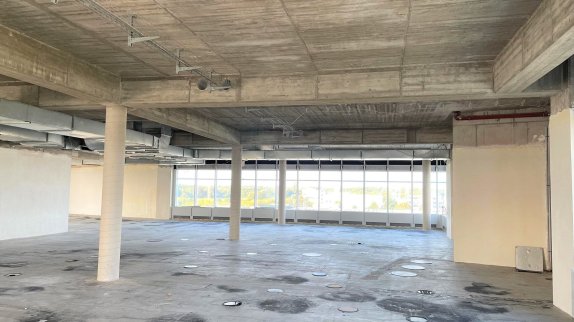 Entkerntes Großraumloft