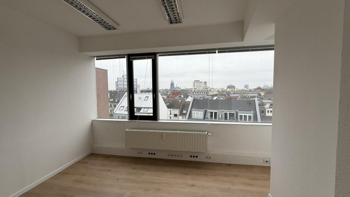 Frisch renovierte Büroflächen in der Kölner City