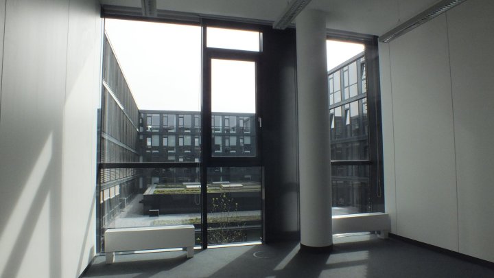 Modernes, neuwertiges Büro in Köln Deutz!