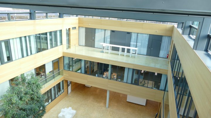 Transparente Bürofläche im ETRIUM