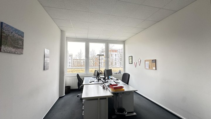 Großzügige Büro-, oder Praxisfläche im Goltsteinforum