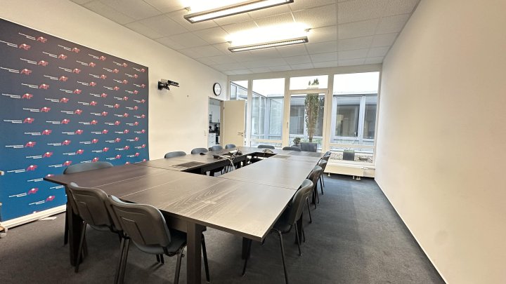 Großzügige Büro-, oder Praxisfläche im Goltsteinforum