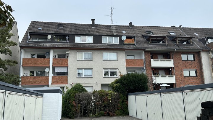 Mehrfamilienhaus in Holweide mit Entwicklungspotential