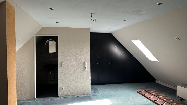 Mehrfamilienhaus in Holweide mit Entwicklungspotential
