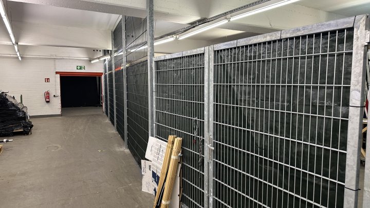 anfahrbares Lager im Untergeschoss in Ossendorf