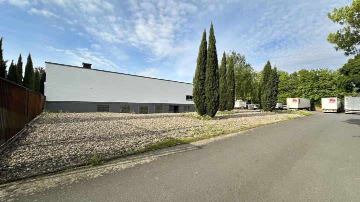 anfahrbares Lager im Untergeschoss in Ossendorf