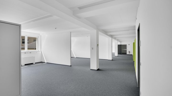 Renovierte Büroflächen in Nippes