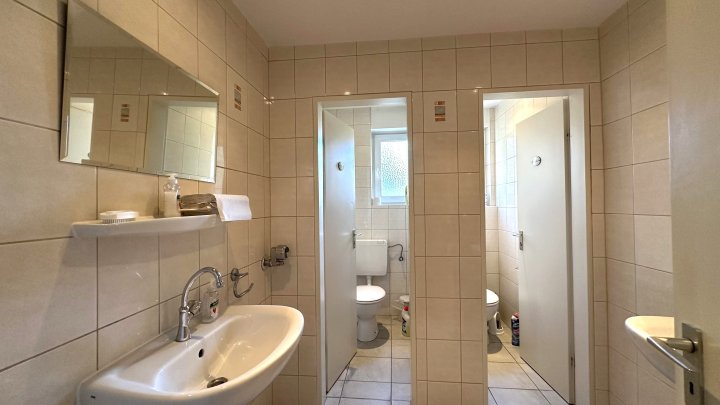 Klassisches Büro mit guter Ausstattung in Köln Weidenpesch!