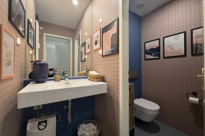 WC2