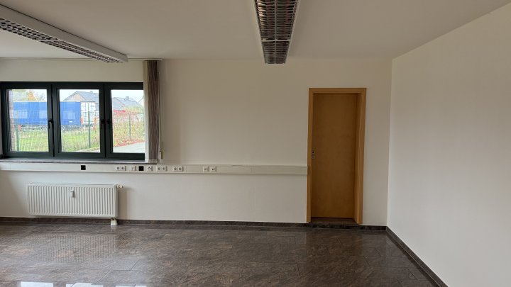 Büro- und Hallenfläche mit gehobener Ausstattung