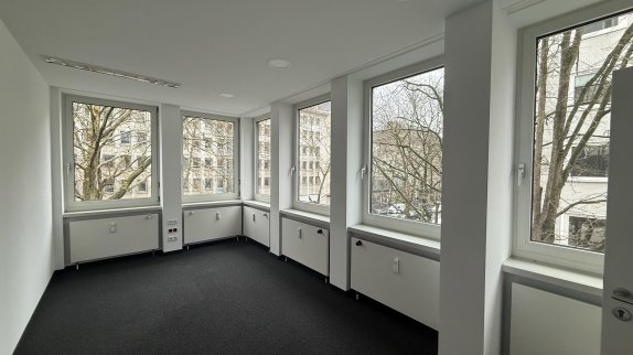Eckbüro