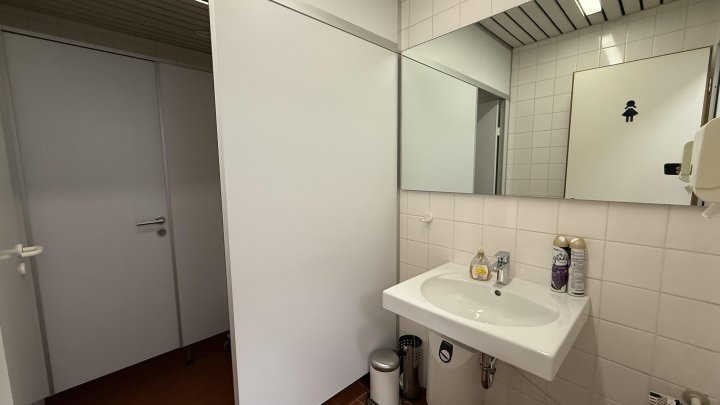 Büro mit guter Ausstattung in Köln-Ossendorf! Kurzfristig verfügbar!