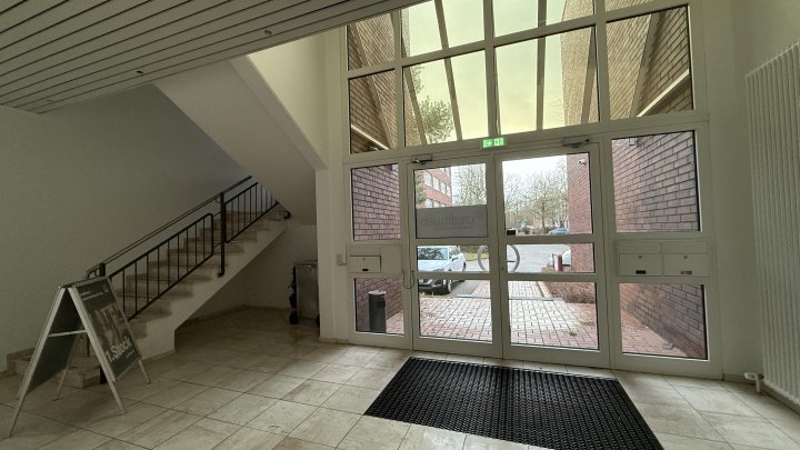 Büro mit guter Ausstattung in Köln-Ossendorf! Kurzfristig verfügbar!
