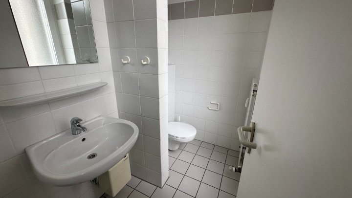 Büro mit Balkon am Rudolfplatz zu vermieten