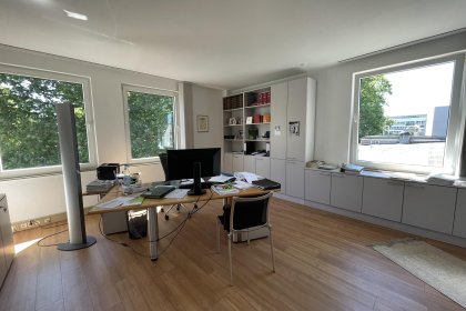 Eckbüro