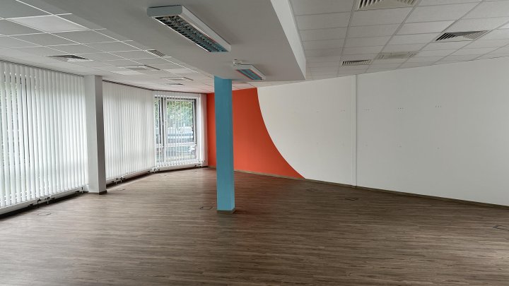 Klimatisiert und hochwertig! Ihr neues Büro am Barabarossaplatz