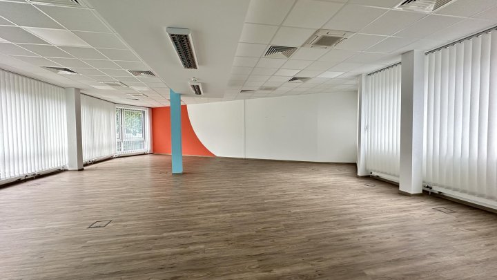 Klimatisiert und hochwertig! Ihr neues Büro am Barabarossaplatz