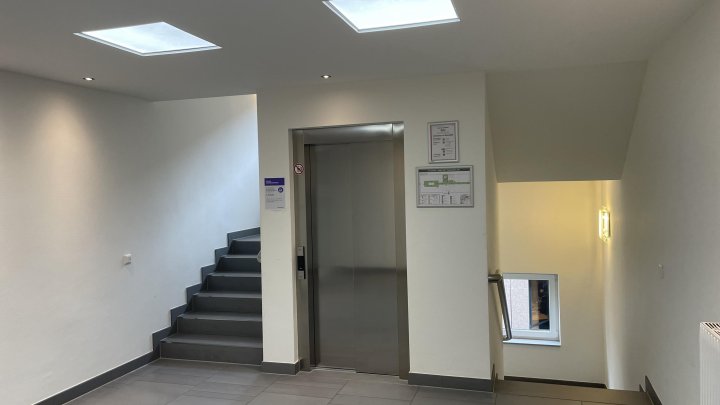 Saniertes und vollklimatisiertes Bürohaus in Westhoven