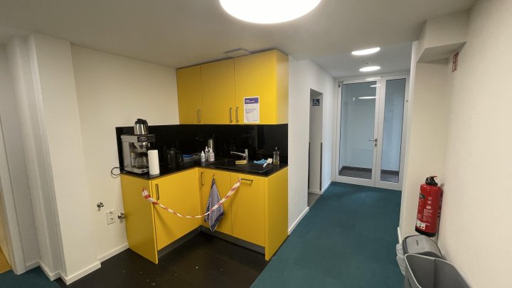 Saniertes und vollklimatisiertes Bürohaus in Westhoven