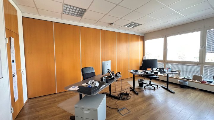 Neuer Mieter gesucht! Büro Nahe der Bastei mit kleiner Terrasse!