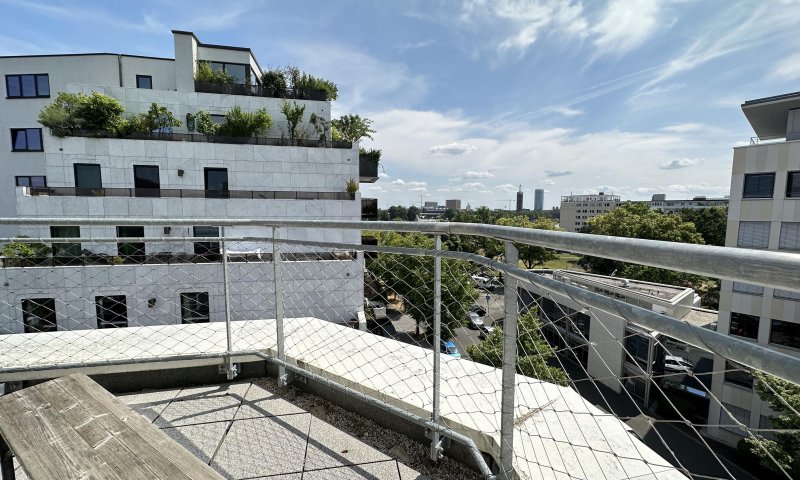 Neuer Mieter gesucht! Büro Nahe der Bastei mit kleiner Terrasse!
