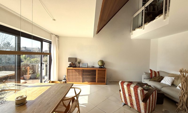 Maisonettewohnung mit Galeriegeschoss und großem Balkon in Müngersdorf