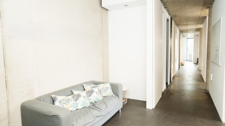 Alleinauftrag! Loftbüro mit Terrasse in ruhiger Lage