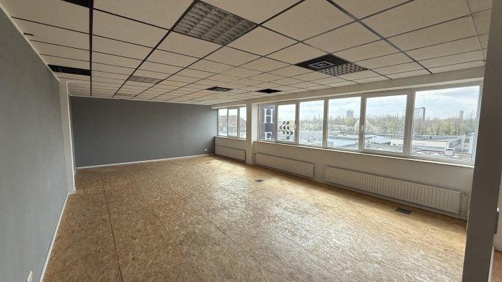 Büro, Praxis oder mehr? Top-Gewerbefläche in Volksgartennähe!