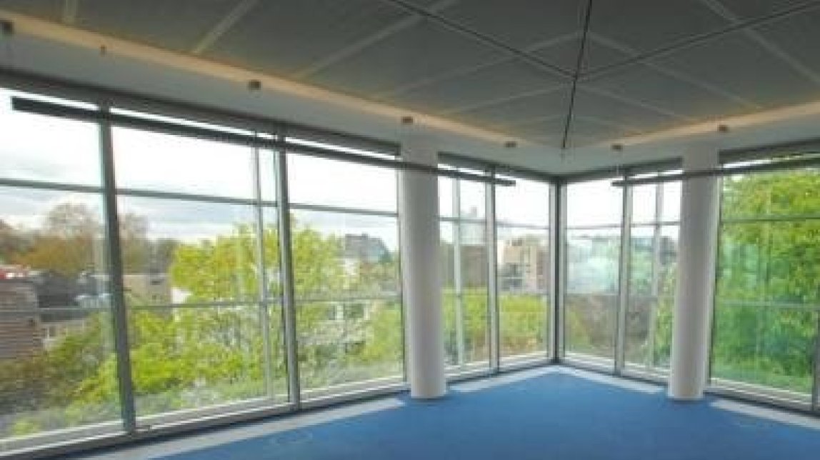Eckbüro