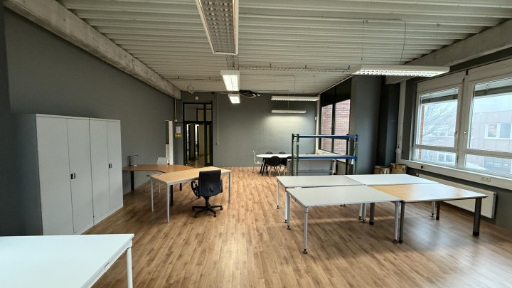 Untermieter gesucht! Loftiges Büro in Köln-Ossendorf!