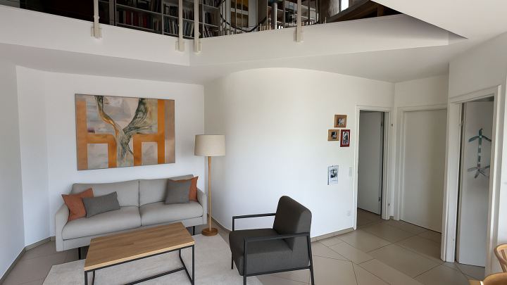 Maisonettewohnung mit Galeriegeschoss und großem Balkon in Müngersdorf