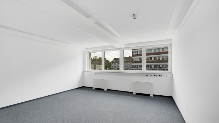 Renovierte Büroflächen in Nippes