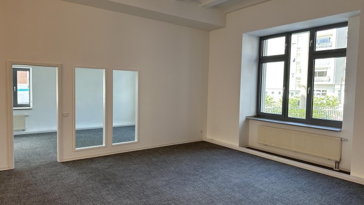 Frisch saniertes Büroloft am Barbarossaplatz