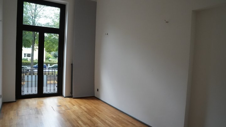 Repräsentative Bürovilla am Stadtwaldgürtel