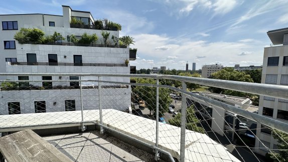 Terrasse mit Rheinblick