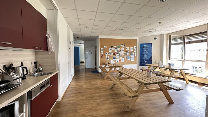 Neuer Mieter gesucht! Büro Nahe der Bastei mit kleiner Terrasse!