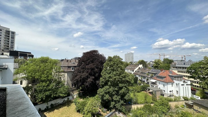 Neuer Mieter gesucht! Büro Nahe der Bastei mit kleiner Terrasse!