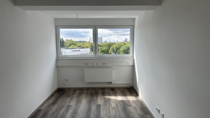 Funktionales Büro in der Nähe vom Wiener Platz