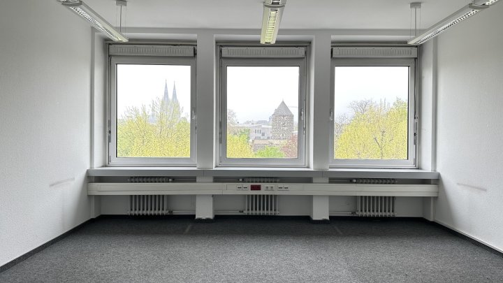 Großzügige Büroflächen am Hansaring!