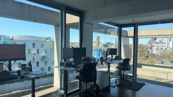 Büro 1