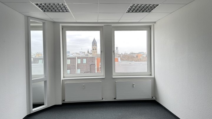 Hochwertiges Bürohaus am Rudolfplatz