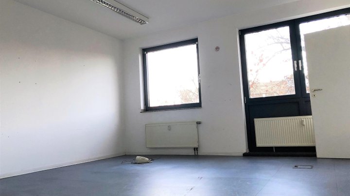 Moderne Büroflächen mit toller Autobahnanbindung!