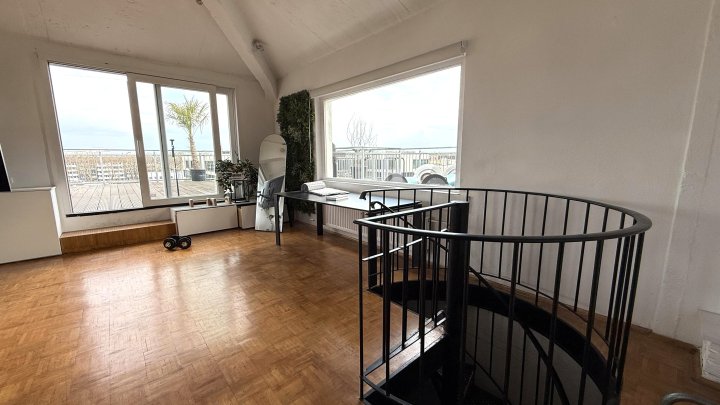 Büro mit riesiger Dachterrasse! Ihre neues Fläche mitten in Ehrenfeld