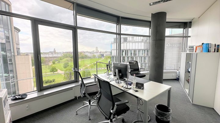 Moderne Büroflächen im Mediapark